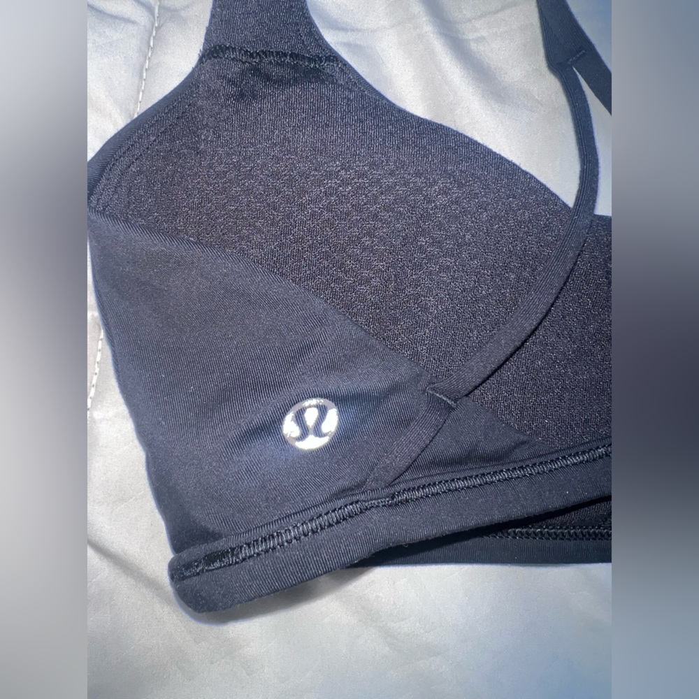 Lululemon bra - Picture 3 of 3